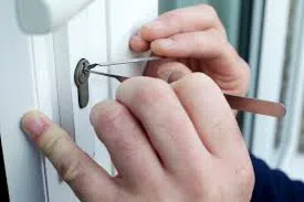 Royal Locksmith Store Indian Orchard, MA 413-268-4055 - emergency-lockout